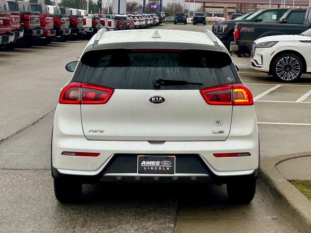 Used 2018 Kia Niro LX image 4