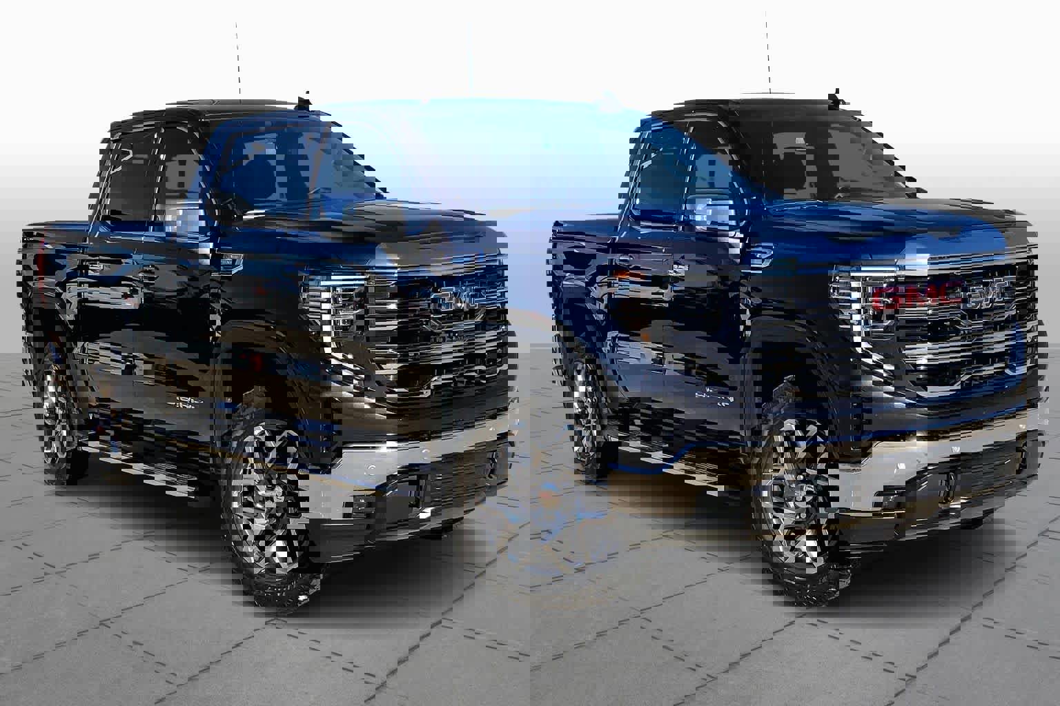 Certified 2024 GMC Sierra 1500 SLT image 3