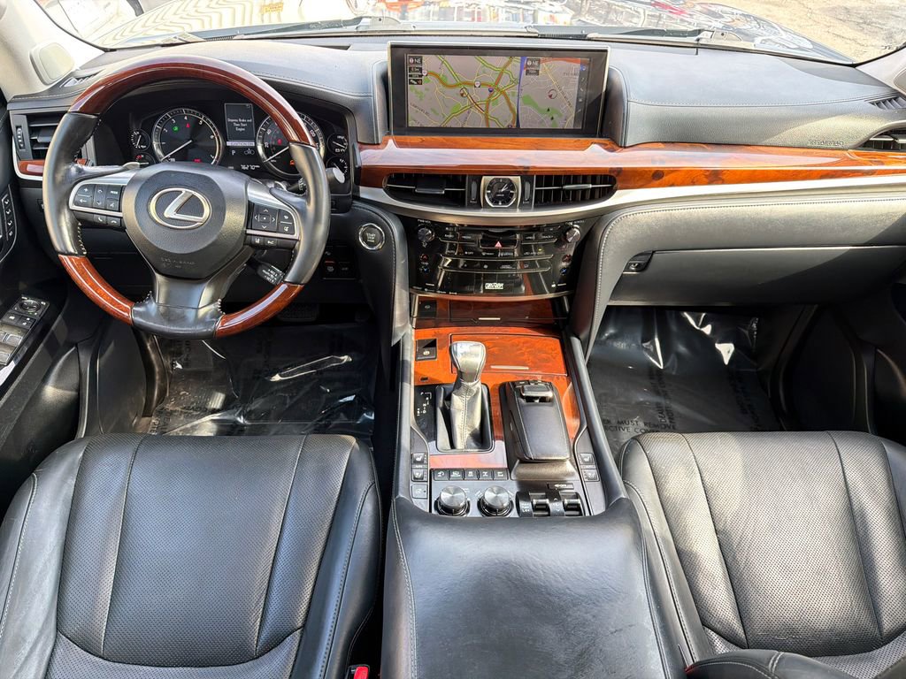 Used 2018 Lexus LX 570 4WD image 23