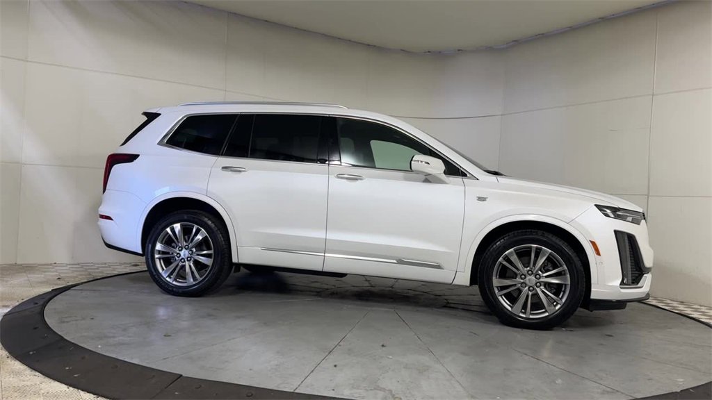 Used 2023 Cadillac XT6 Premium Luxury image 8