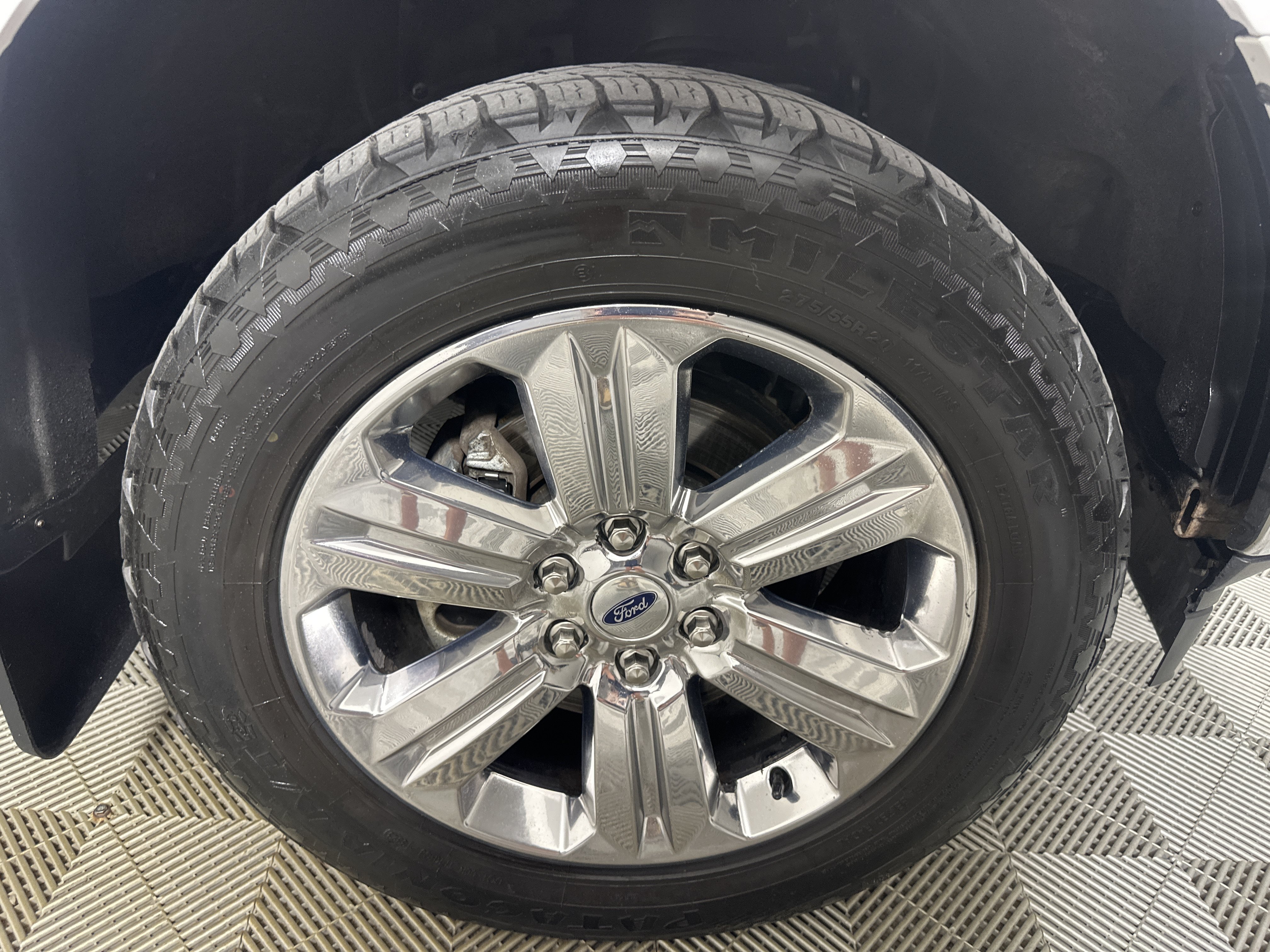 Used 2018 Ford F150 XLT w/ Equipment Group 302A Luxury AWD/4WD image 26