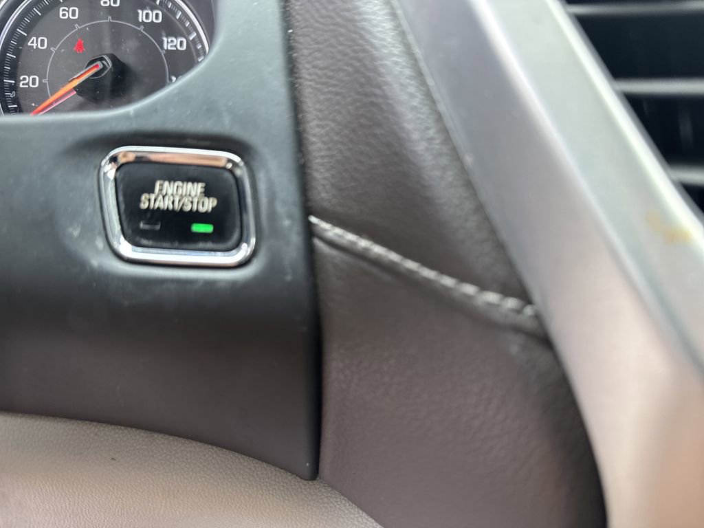 Used 2020 GMC Acadia SLT w/ LPO, Floor Liner Package image 29