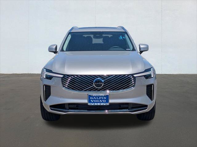 New 2026 Volvo XC90 T8 Plus AWD/4WD image 4