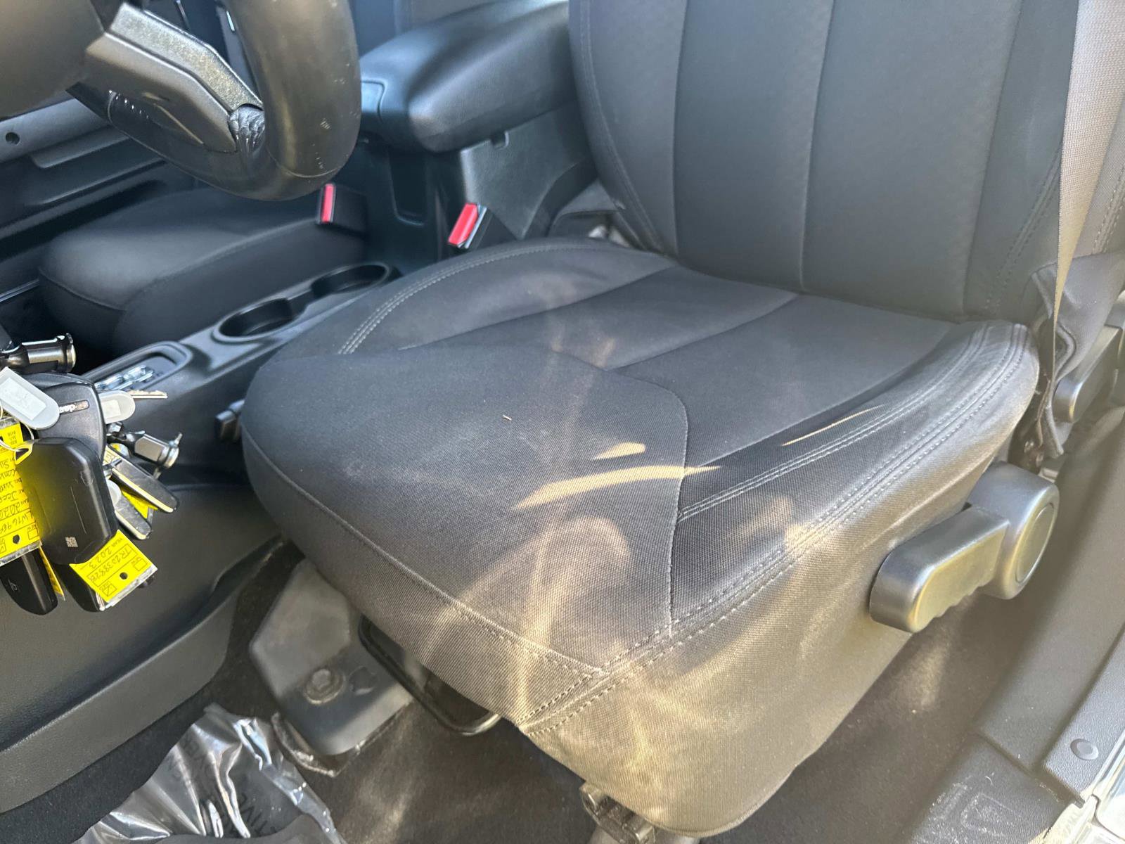 Used 2018 Jeep Wrangler Unlimited Sport w/ Connectivity Group image 20