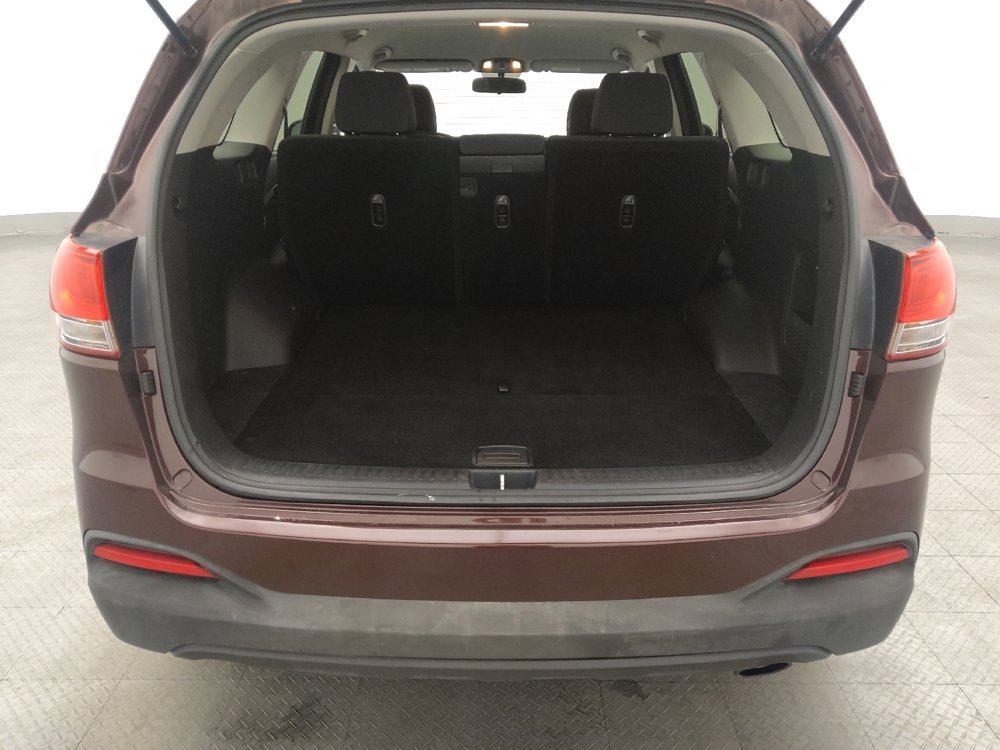 Used 2017 Kia Sorento LX image 29