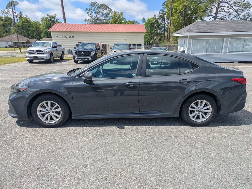 Used 2025 Toyota Camry LE FWD image 7