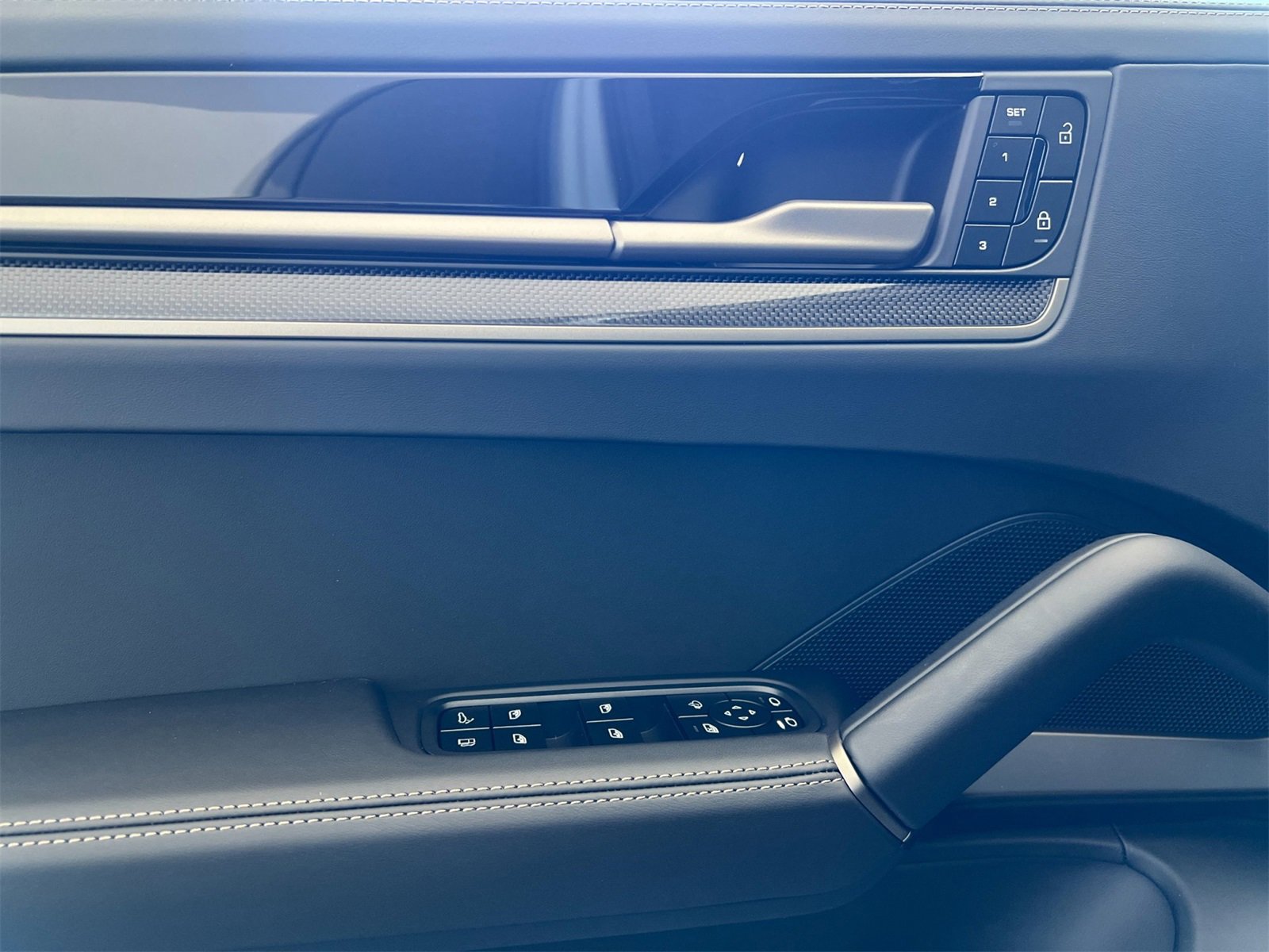 New 2025 Porsche Cayenne Turbo image 12