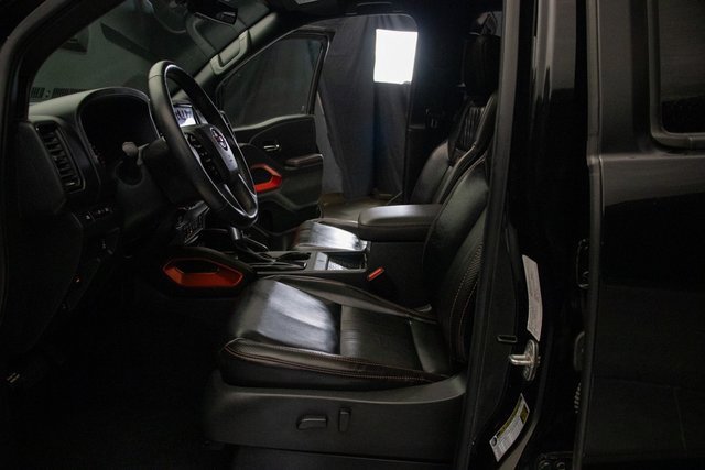 Used 2023 Nissan Frontier PRO-4X image 24