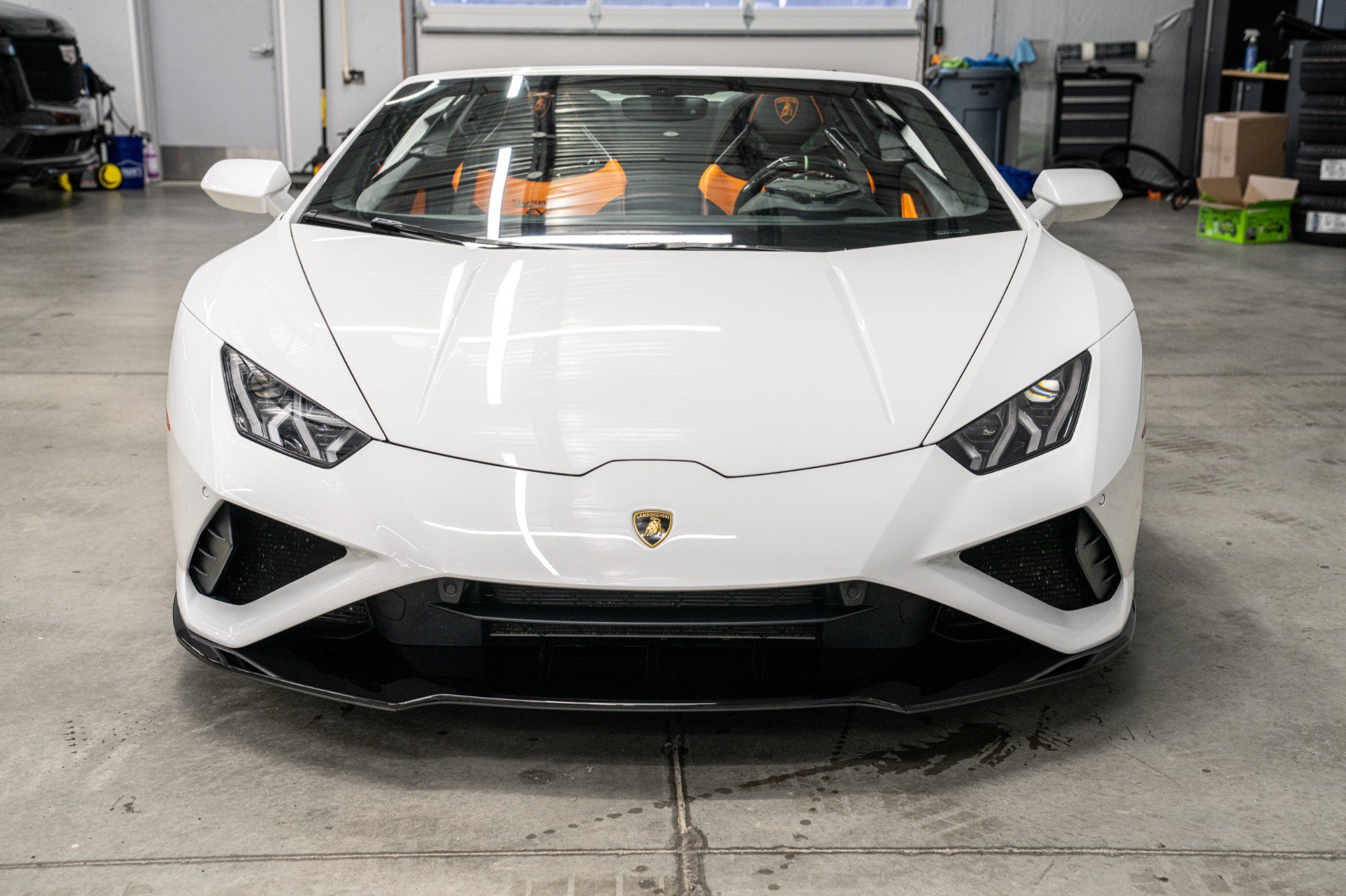 Used 2020 Lamborghini Huracan EVO RWD image 4