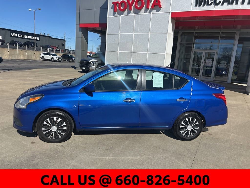 Used 2017 Nissan Versa SV image 8
