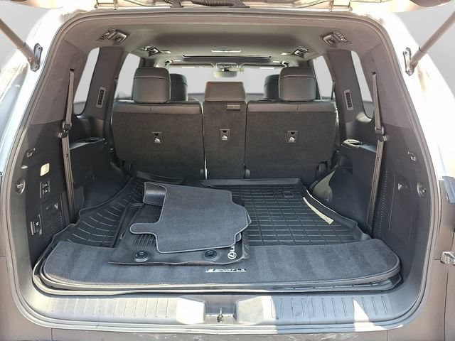 Used 2023 Lexus LX 600 F Sport AWD/4WD image 32