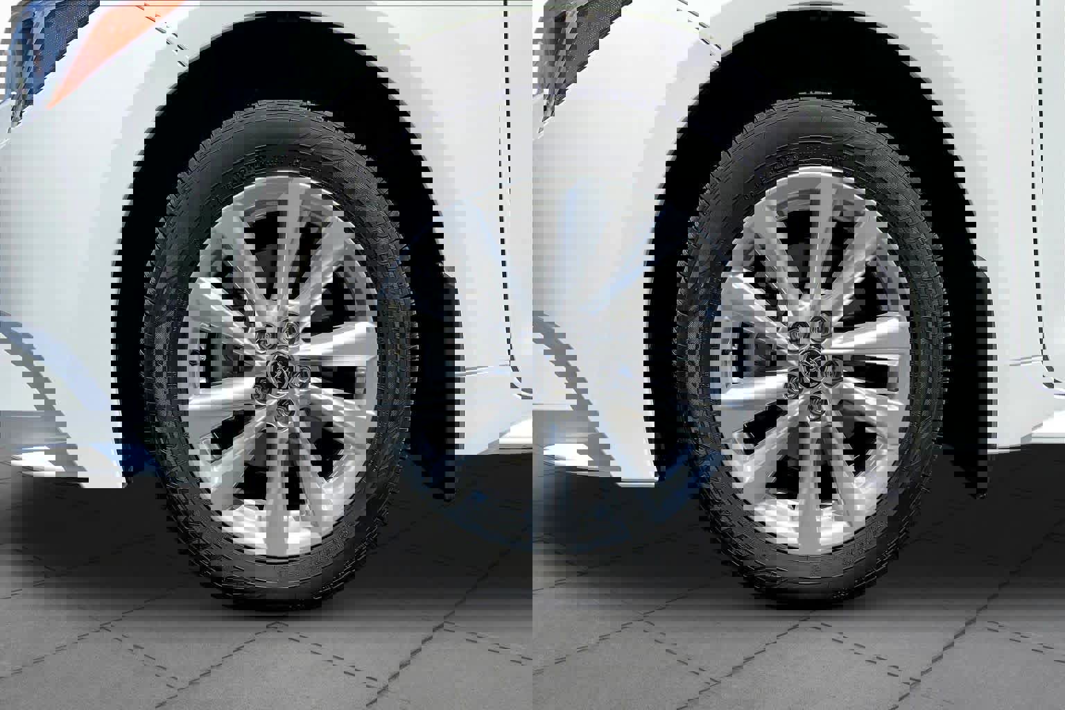 Used 2025 Toyota Corolla LE w/ LE Premium Package image 11