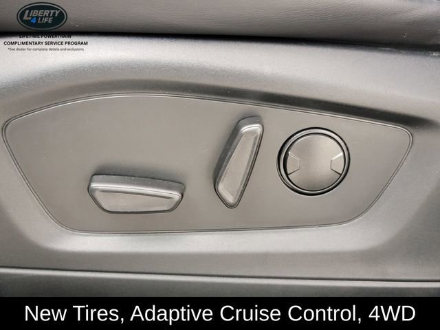 Used 2023 Ford Explorer XLT w/ Equipment Group 202A AWD/4WD image 14