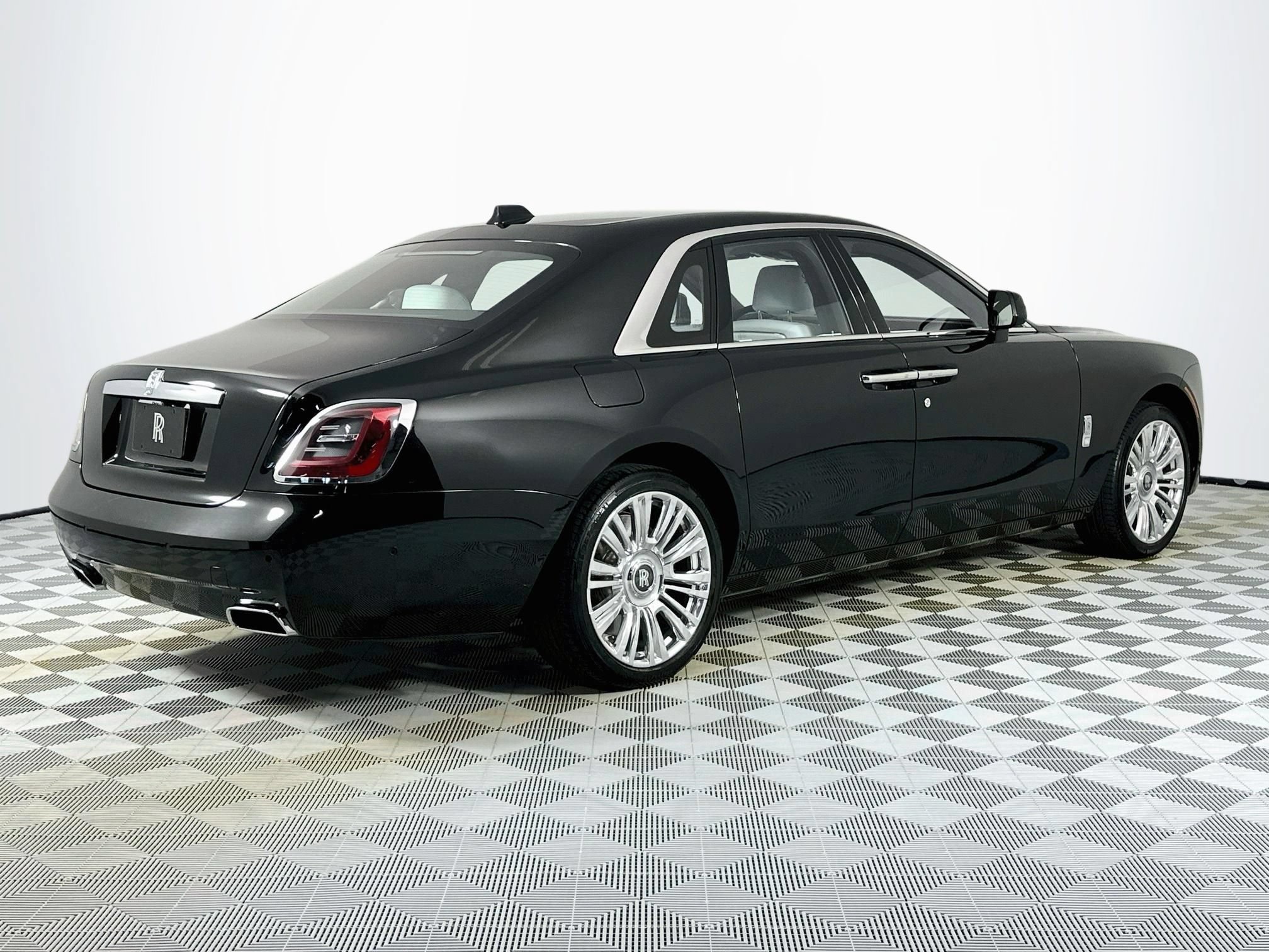 Certified 2022 Rolls-Royce Ghost AWD/4WD image 8