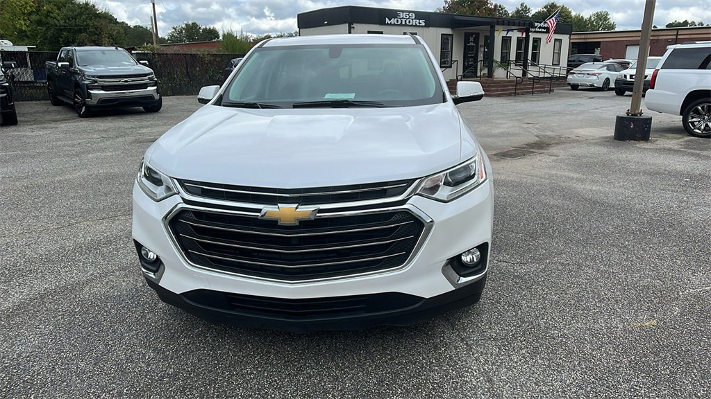 Used 2019 Chevrolet Traverse LT image 2