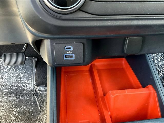 Used 2023 Ford Maverick XLT w/ Equipment Group 300A Standard AWD/4WD image 19
