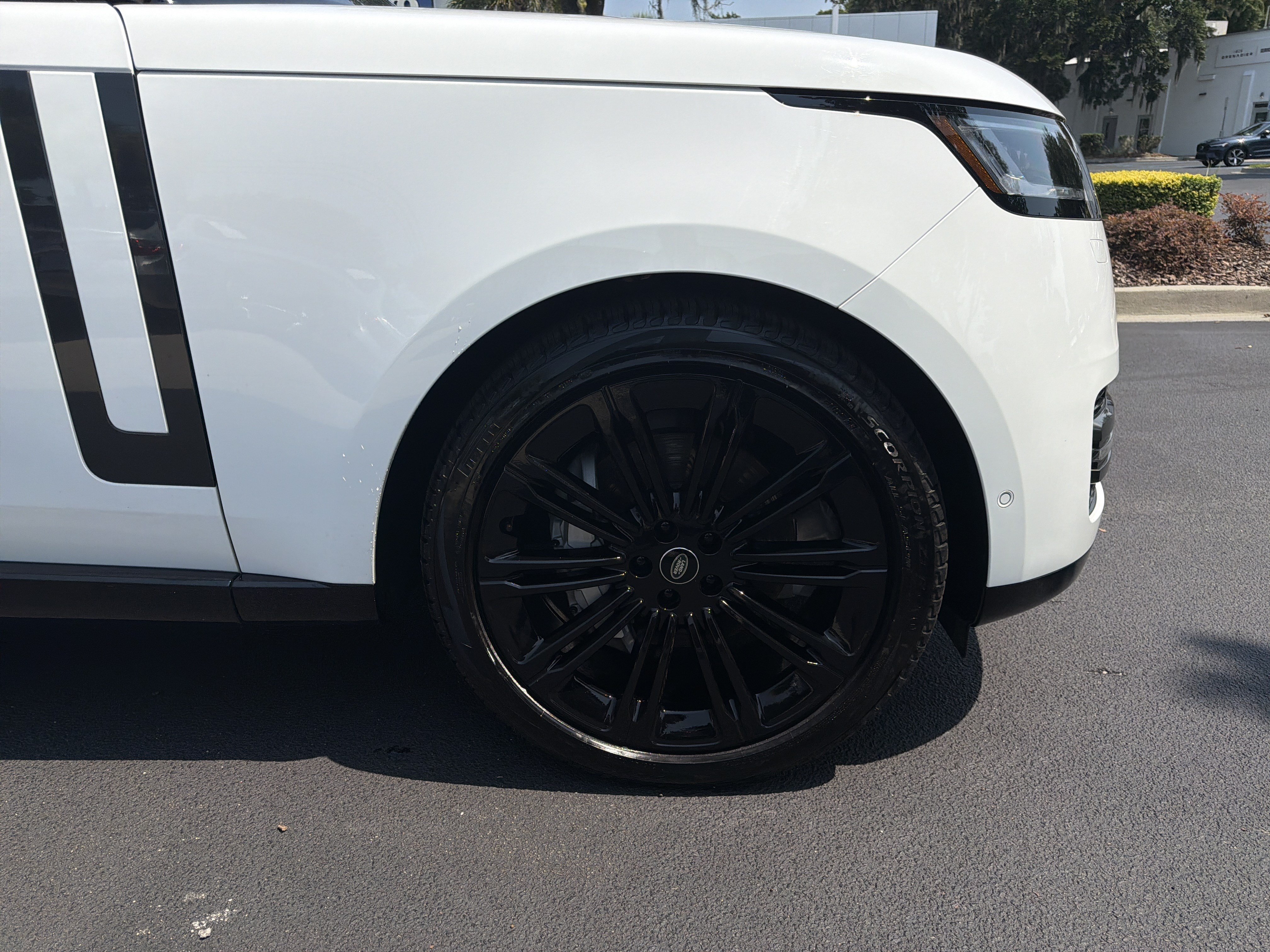 Used 2022 Land Rover Range Rover SE AWD/4WD image 13
