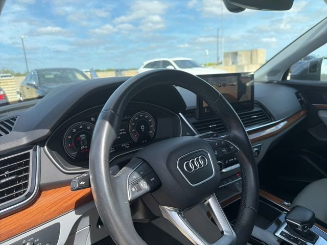 Used 2022 Audi Q5 2.0T Premium Plus w/ Premium Plus Package image 13