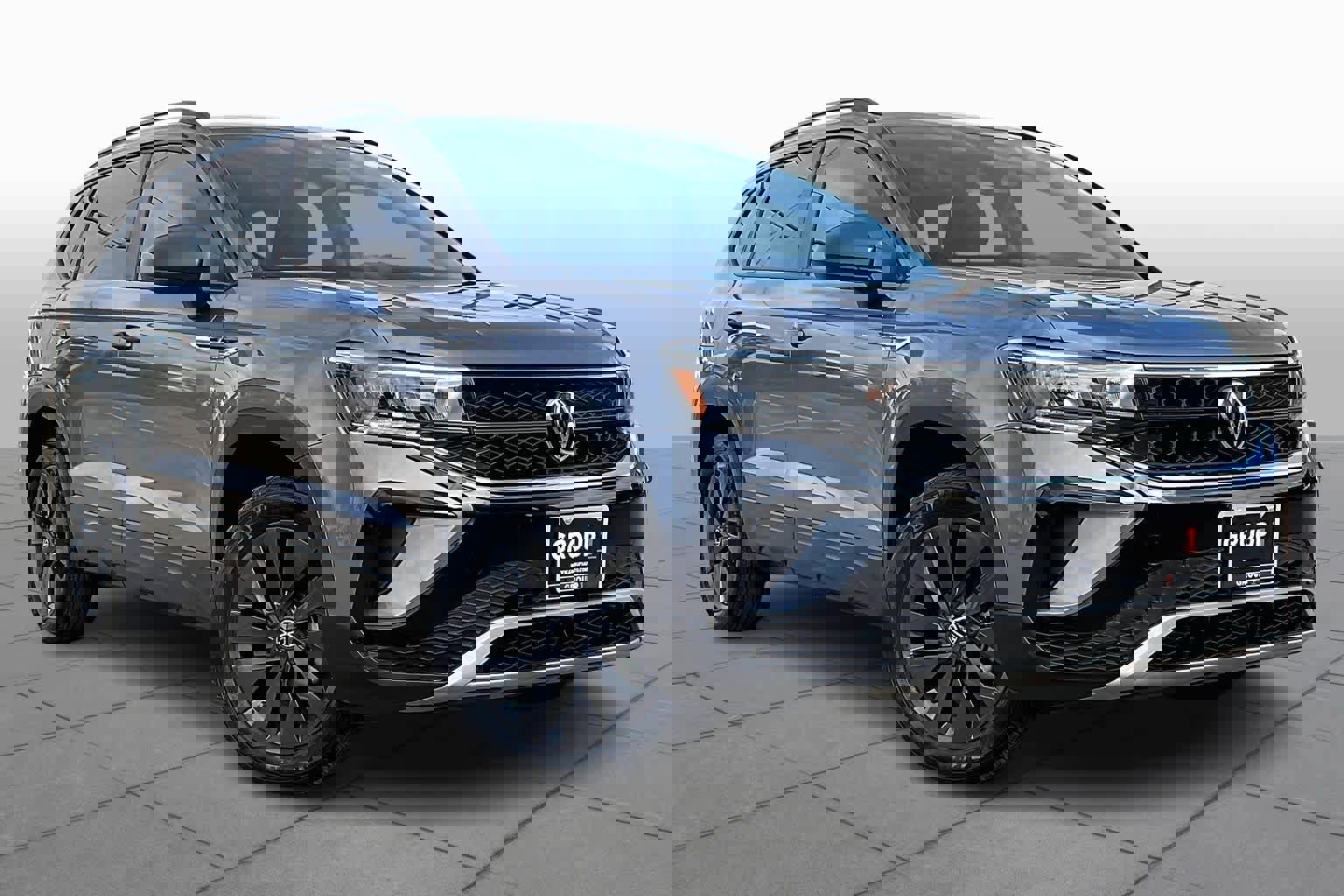 Used 2022 Volkswagen Taos S w/ IQ Drive S Package image 2