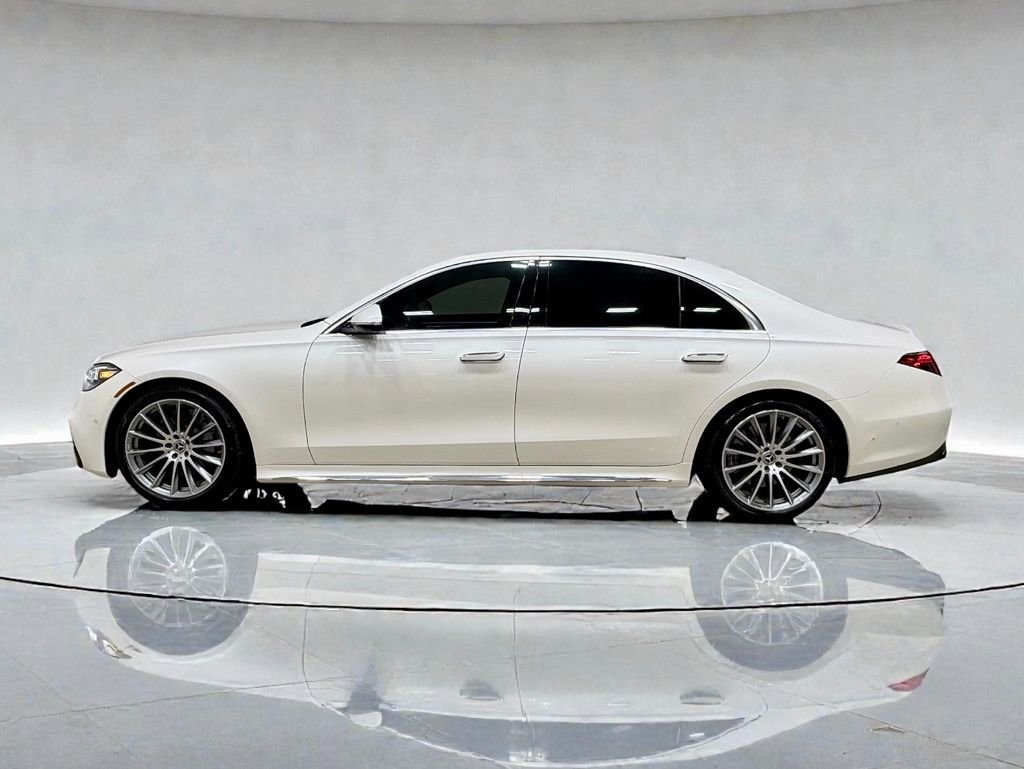 Used 2022 Mercedes-Benz S 500 4MATIC w/ AMG Line Package image 6