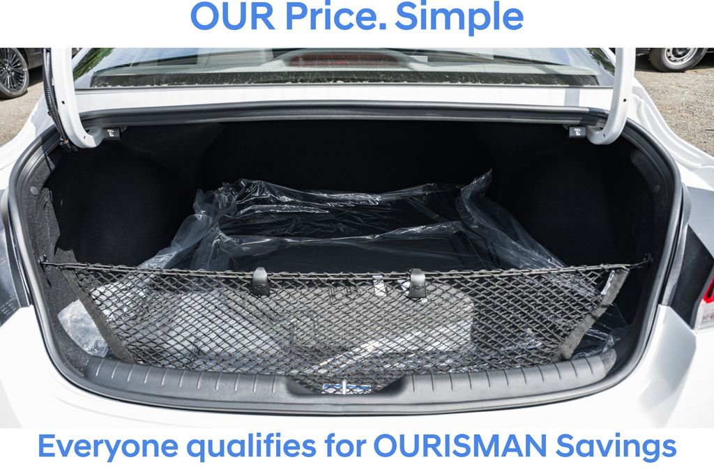 New 2025 Hyundai Elantra Sport image 7