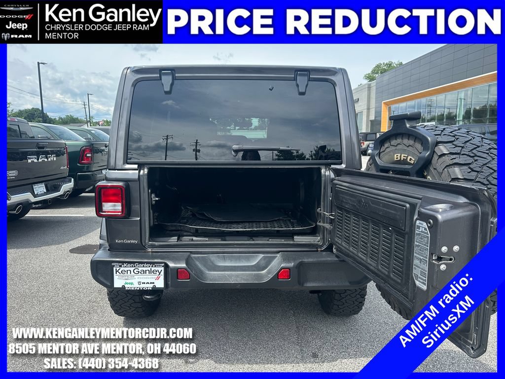 Used 2018 Jeep Wrangler Unlimited Sahara w/ Uconnect 4C Nav & Sound Group AWD/4WD image 21