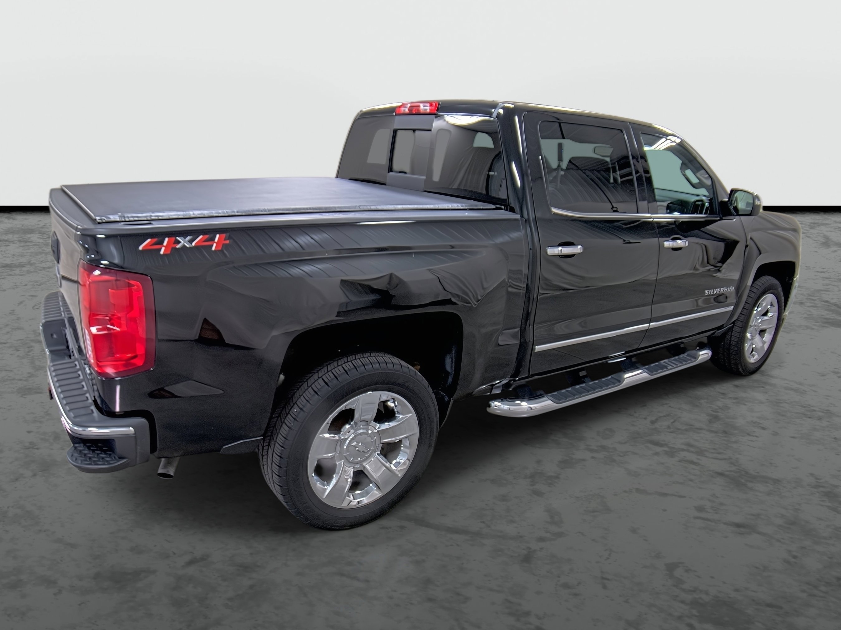 Used 2018 Chevrolet Silverado 1500 LTZ w/ Sport Package image 4