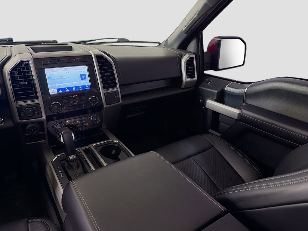 Used 2020 Ford F150 Lariat image 27