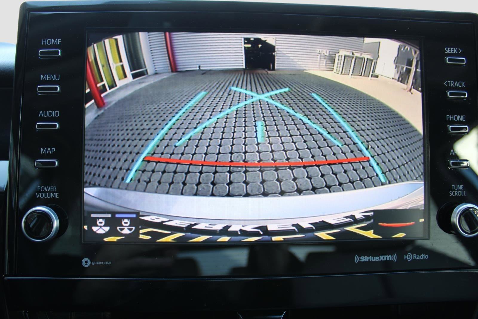 Used 2023 Toyota Camry XLE image 17