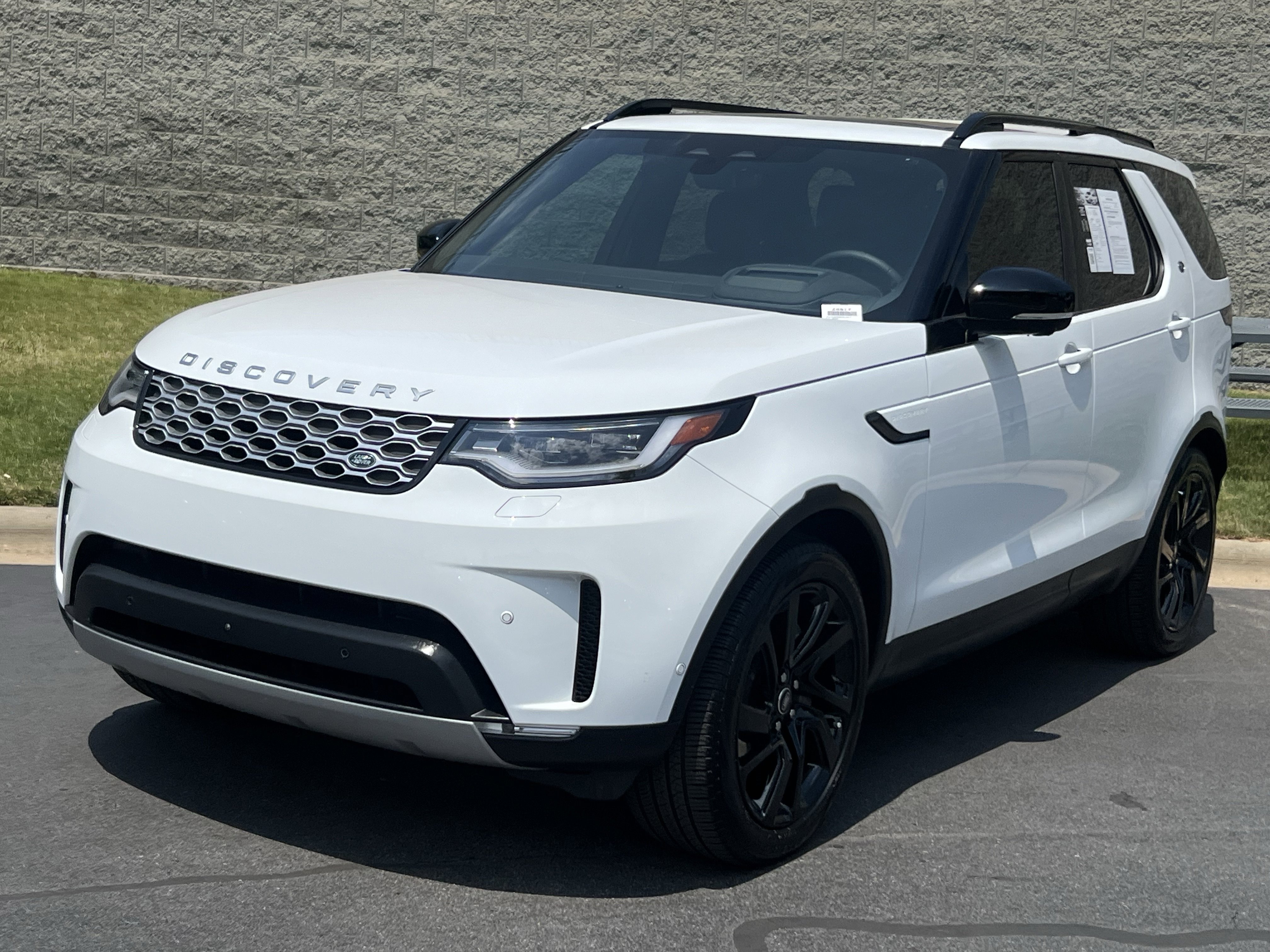 Certified 2025 Land Rover Discovery S