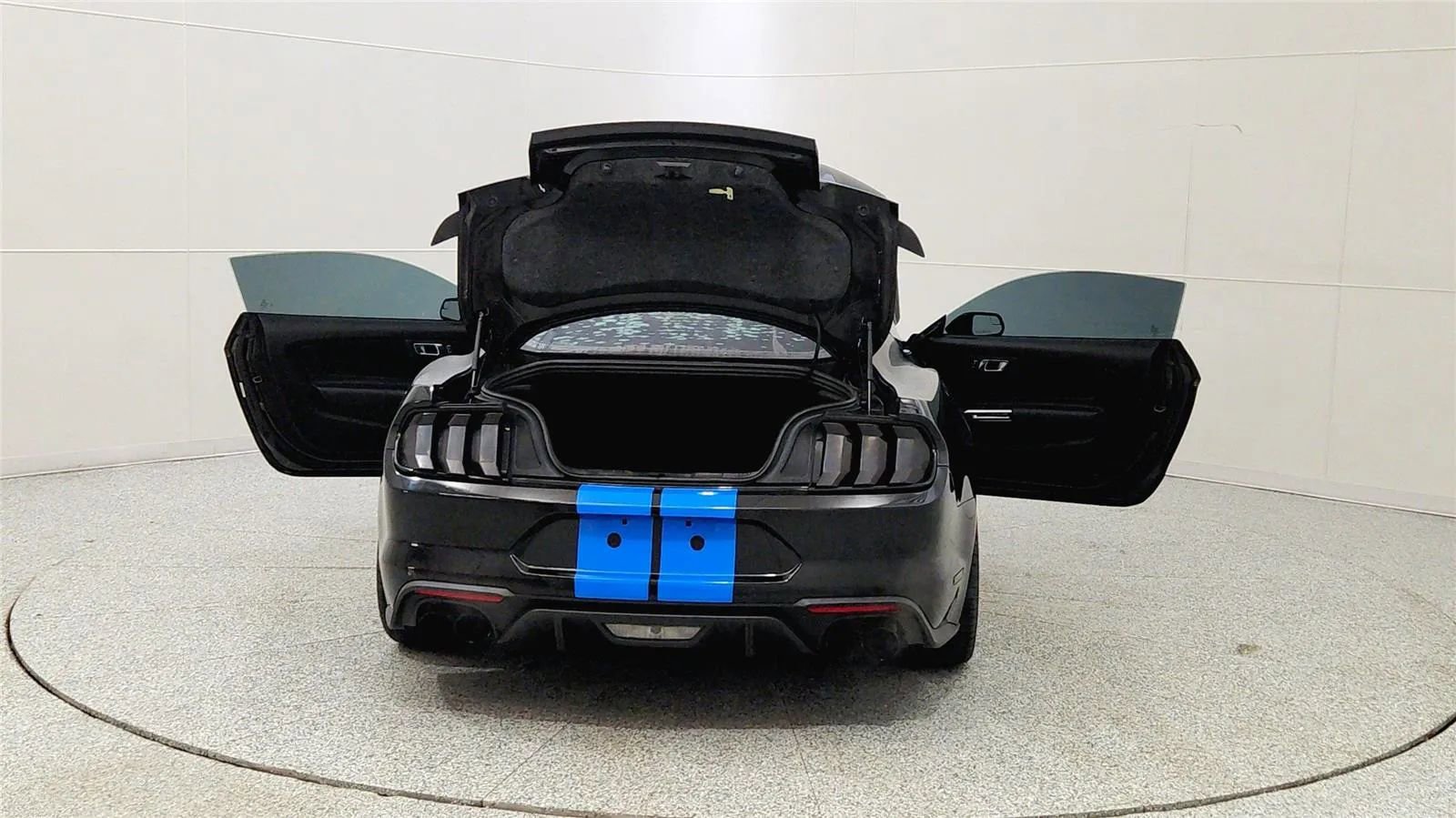 Used 2020 Ford Mustang GT image 10