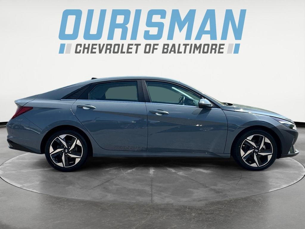 Used 2023 Hyundai Elantra Limited FWD image 7