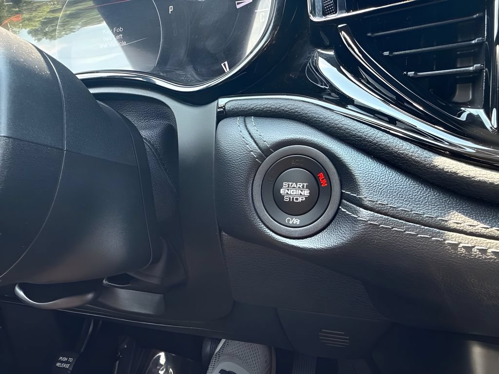 Used 2022 Dodge Durango GT RWD image 14