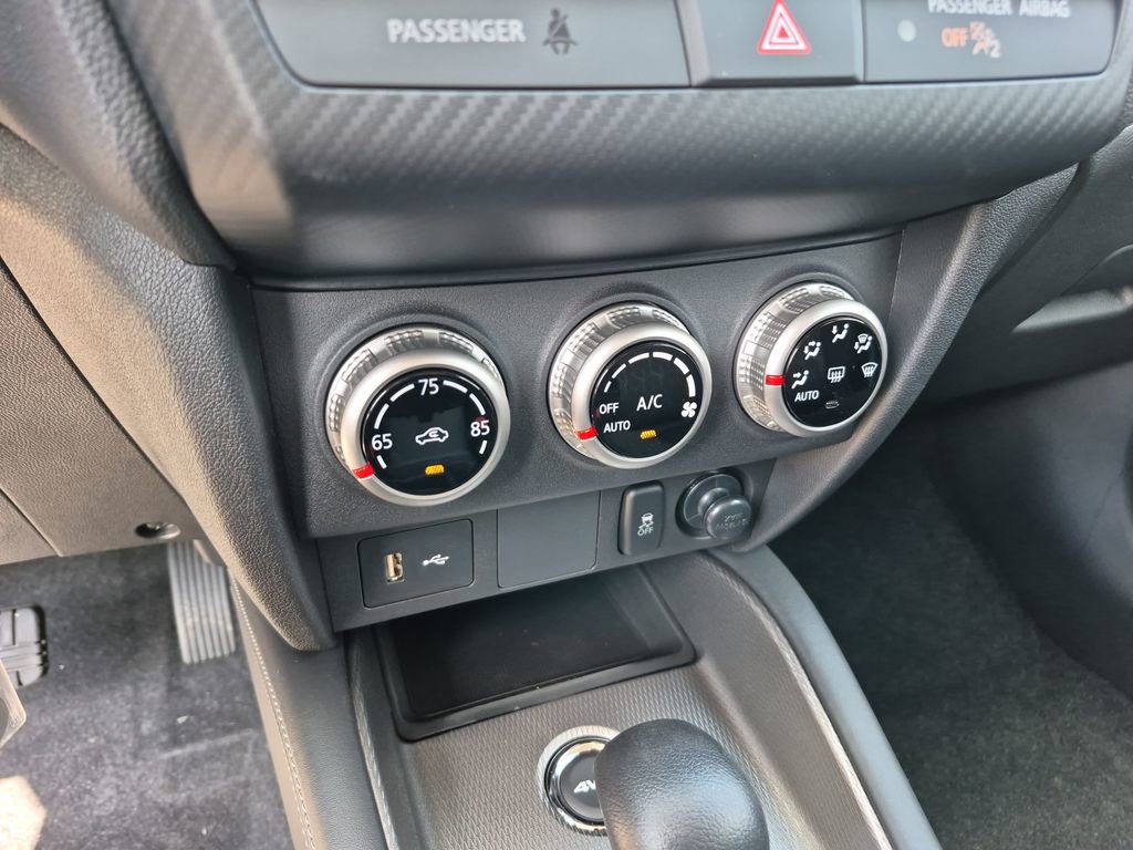 Used 2025 Mitsubishi Outlander Sport ES AWD/4WD image 18