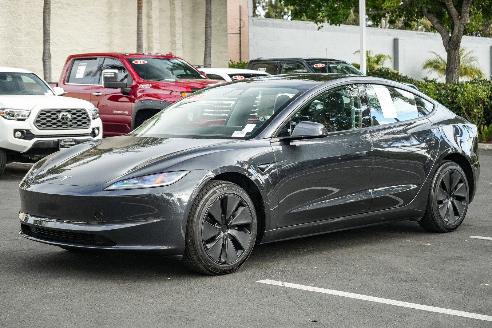Used 2025 Tesla Model 3 Long Range RWD image 3