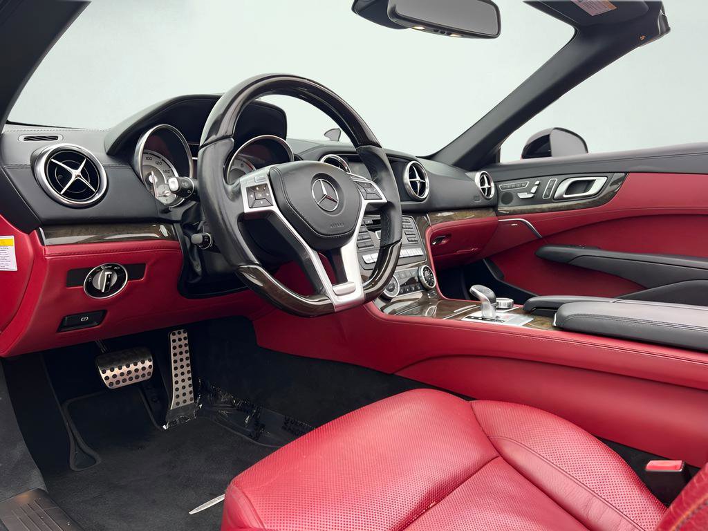 Used 2014 Mercedes-Benz SL 550 w/ Driver Assistance Package image 2