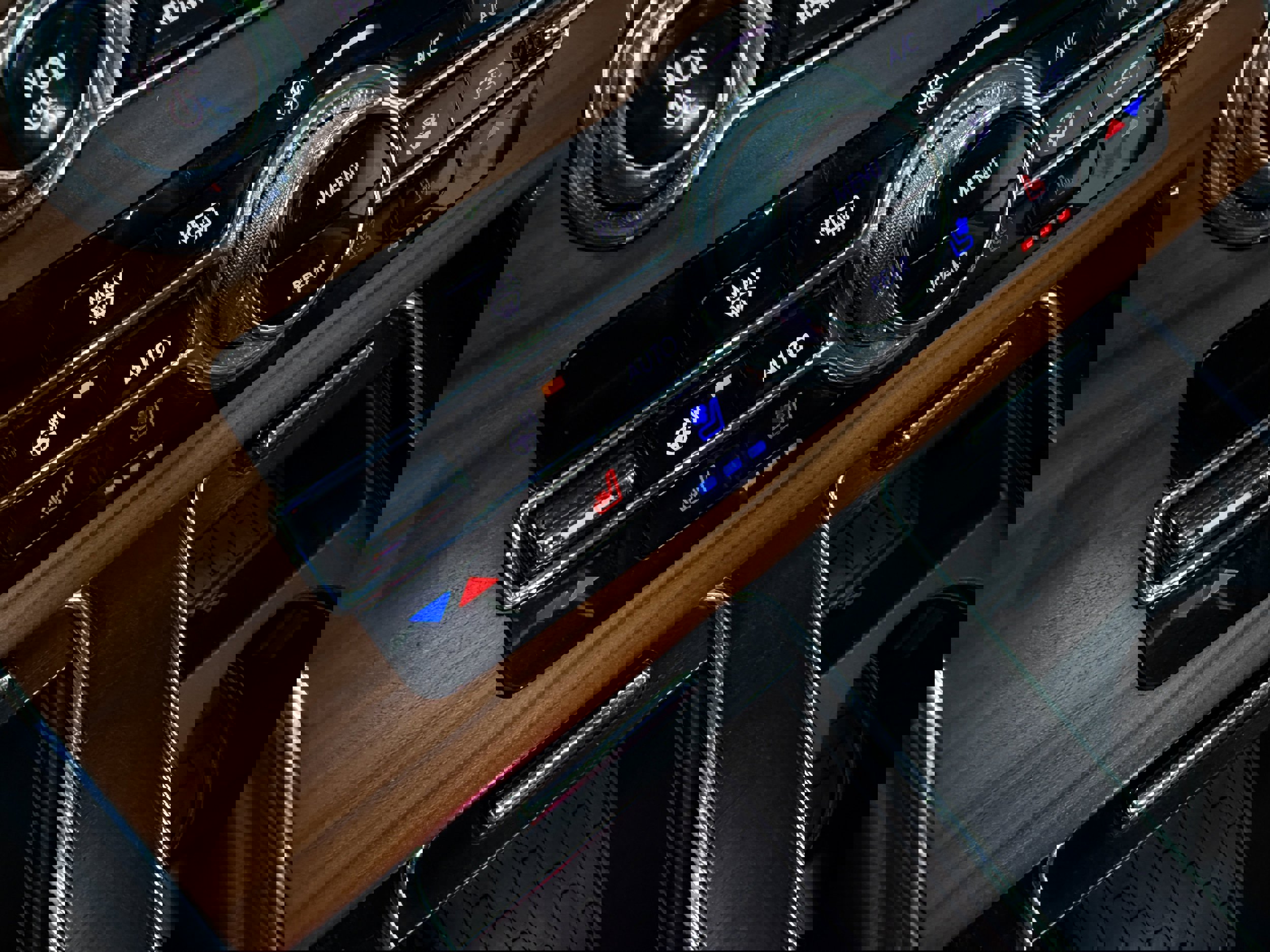 Used 2020 Lincoln Aviator Reserve w/ Equipment Group 202A image 19