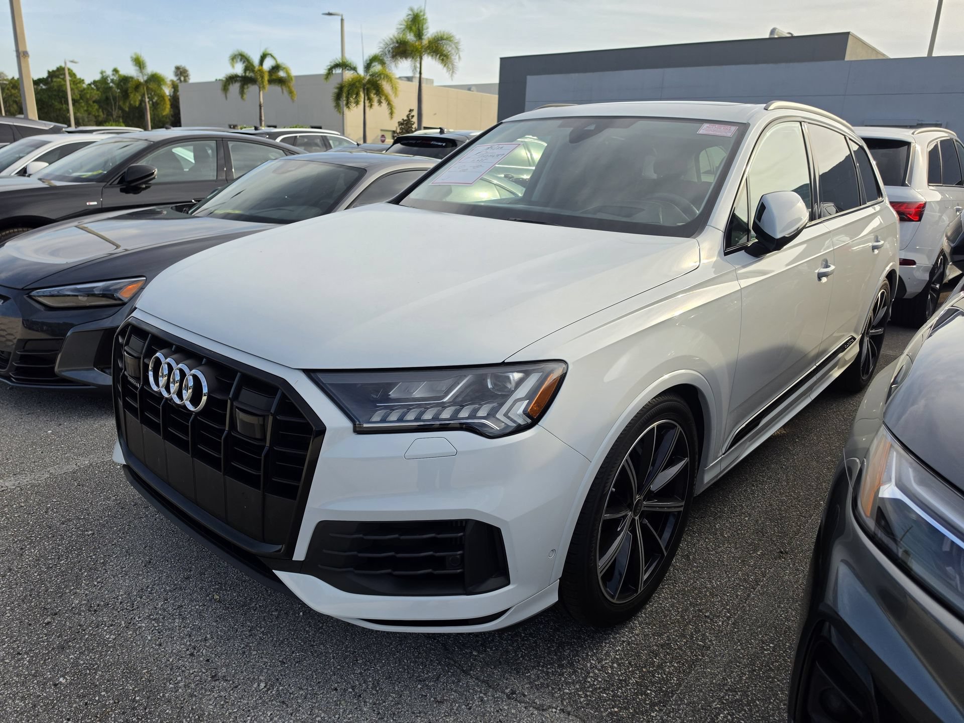 Used 2024 Audi Q7 3.0T Prestige AWD/4WD image 4