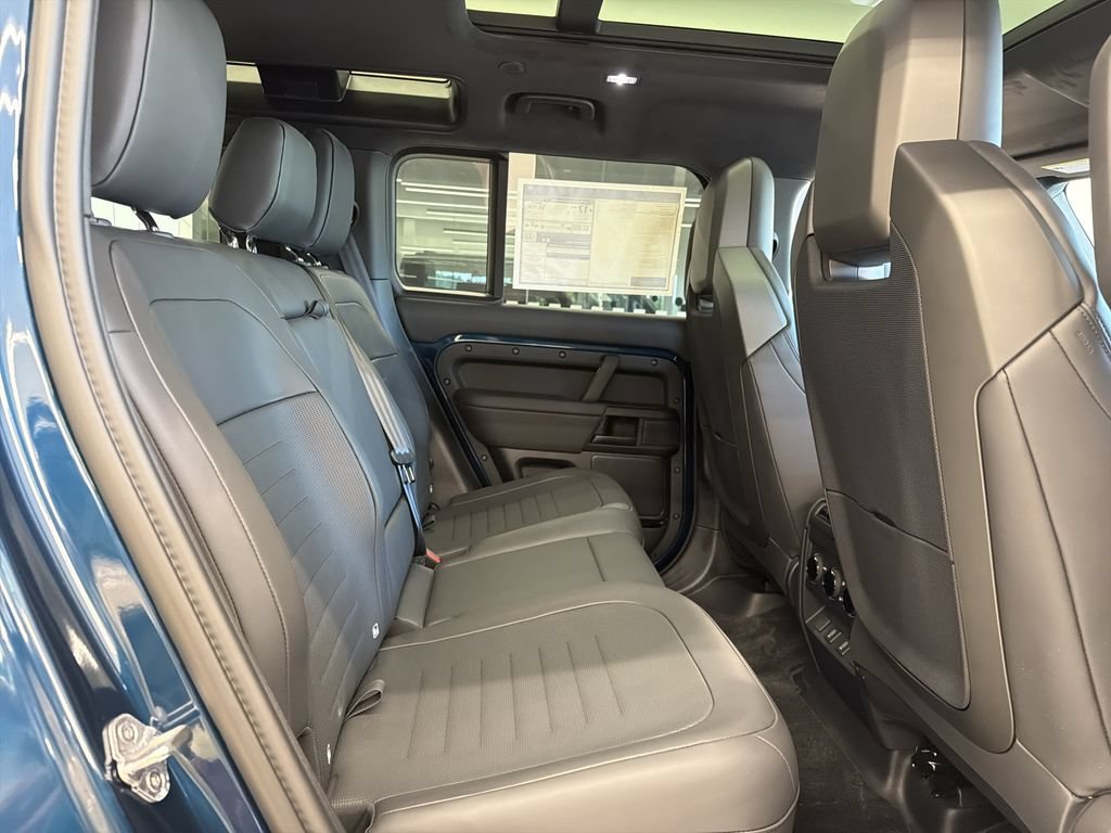 New 2026 Land Rover Defender 110 OCTA AWD/4WD image 14