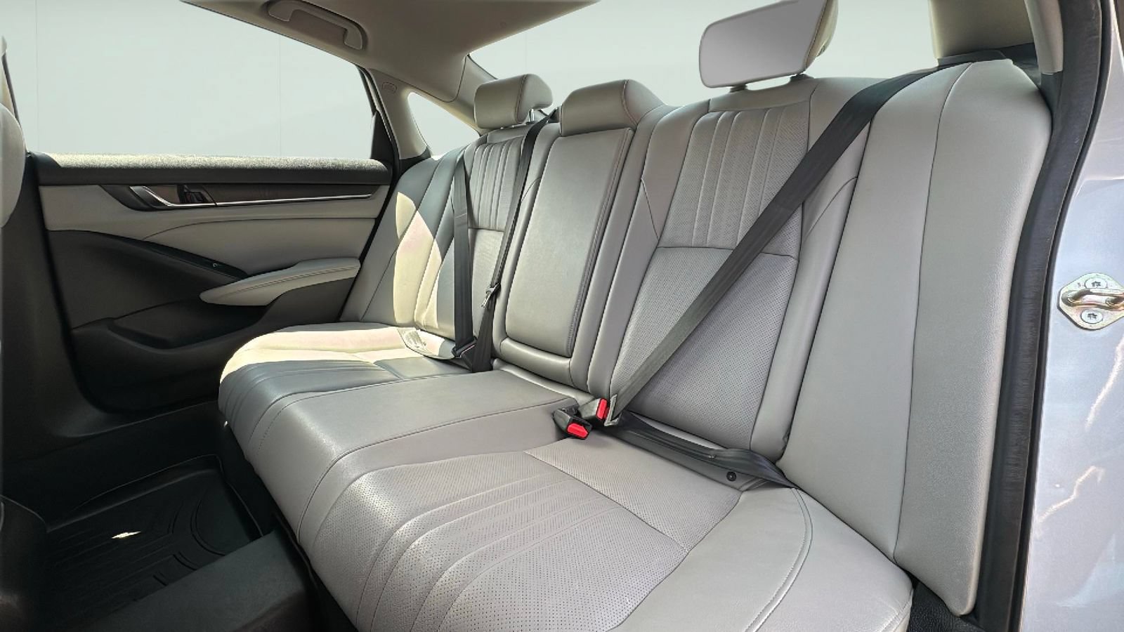 Used 2019 Honda Accord EX-L image 25