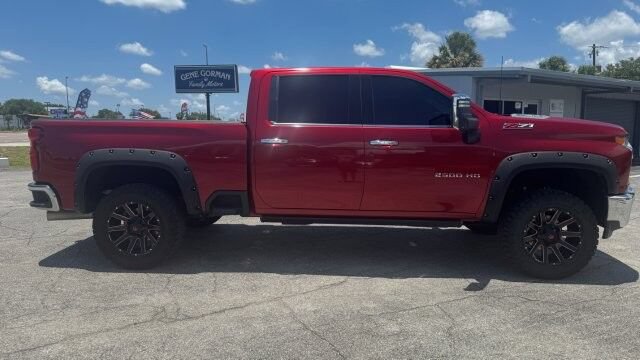 Used 2021 Chevrolet Silverado 2500 LTZ w/ LTZ Premium Package AWD/4WD image 3