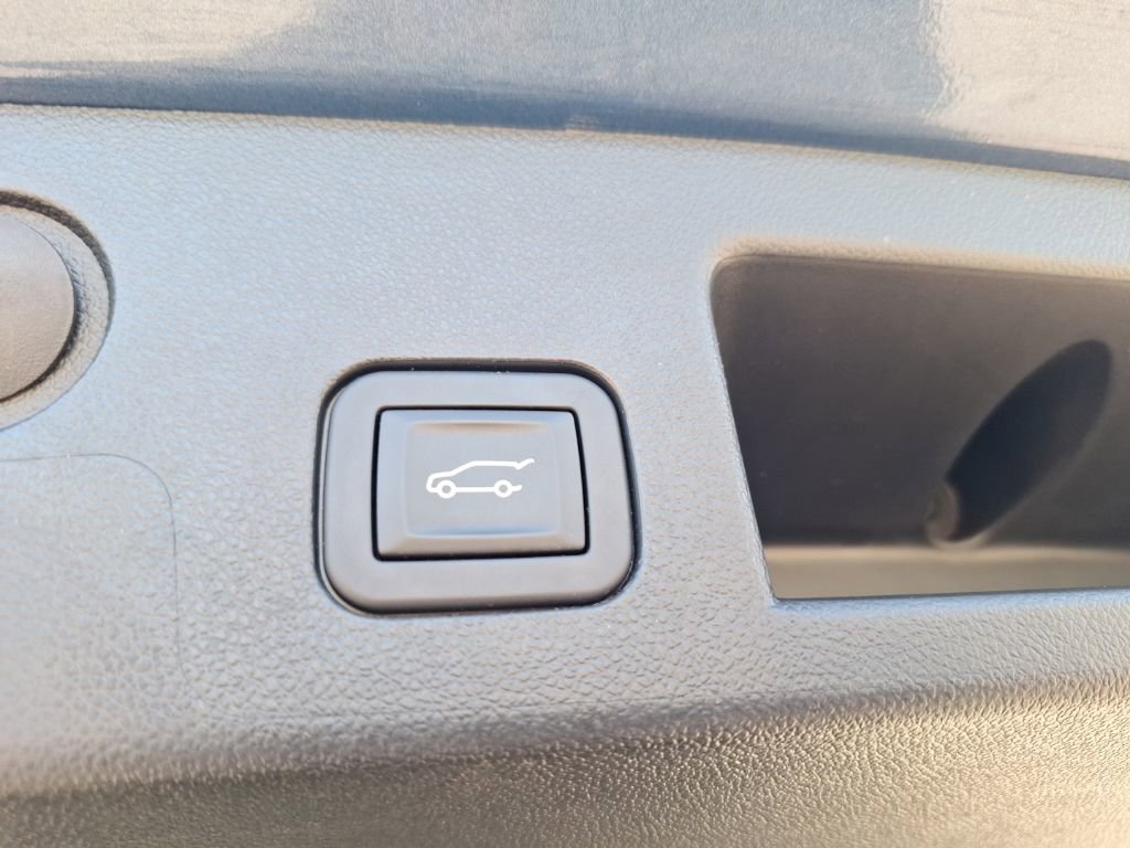 Certified 2025 Chevrolet Equinox LT w/ Convenience Package II image 18