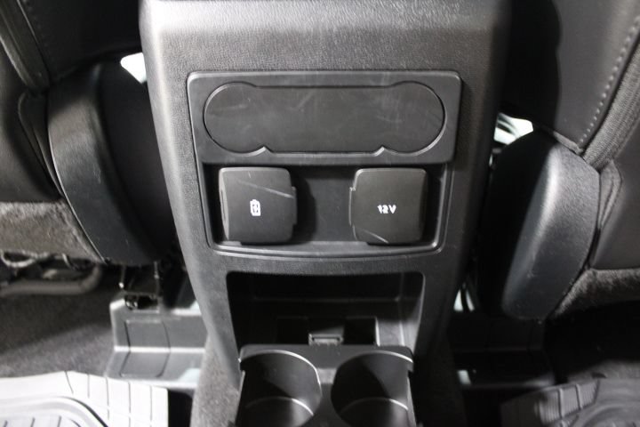 Used 2023 Ford Explorer XLT w/ Equipment Group 202A AWD/4WD image 25