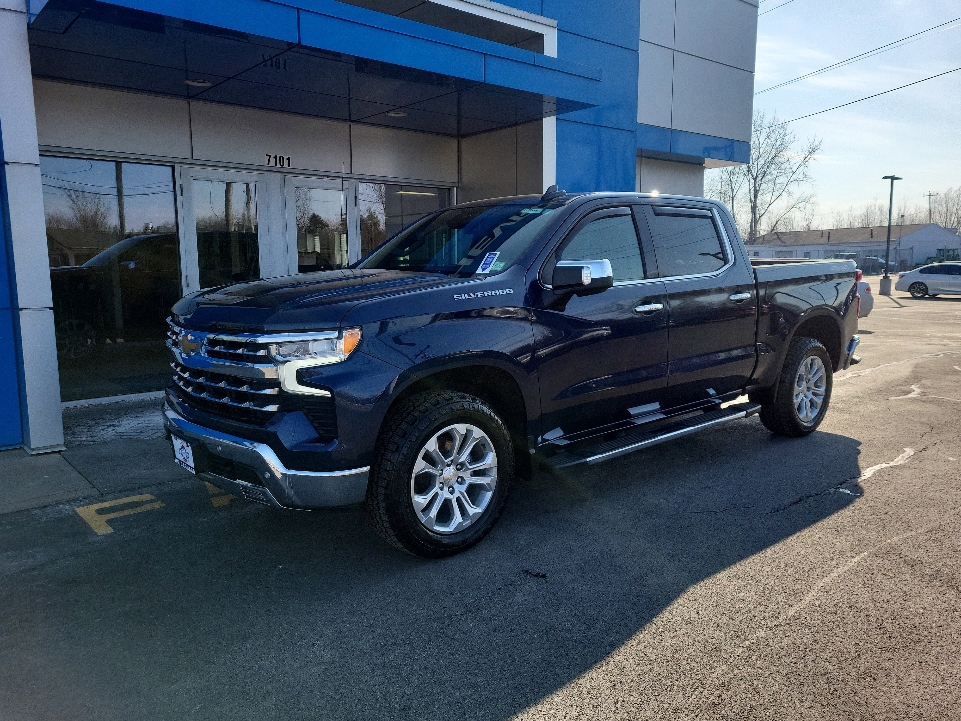 Certified 2023 Chevrolet Silverado 1500 LTZ image 2