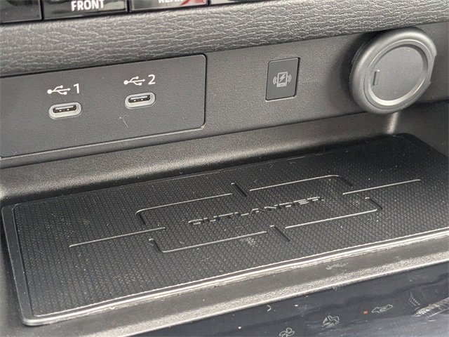 New 2025 Mitsubishi Outlander SE image 20