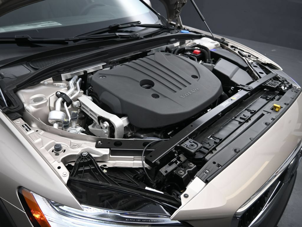 New 2026 Volvo V60 B5 Cross Country Plus w/ Protection Package Premier AWD/4WD image 39
