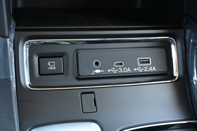 New 2025 Subaru Ascent Limited image 27