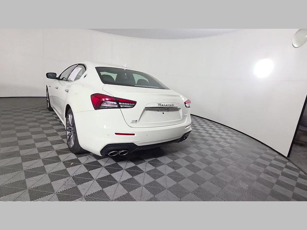 Used 2022 Maserati Ghibli Modena RWD image 41
