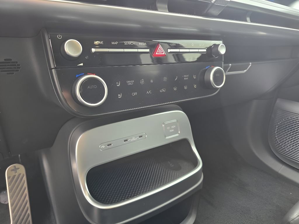 New 2026 Hyundai Ioniq 9 Calligraphy image 21