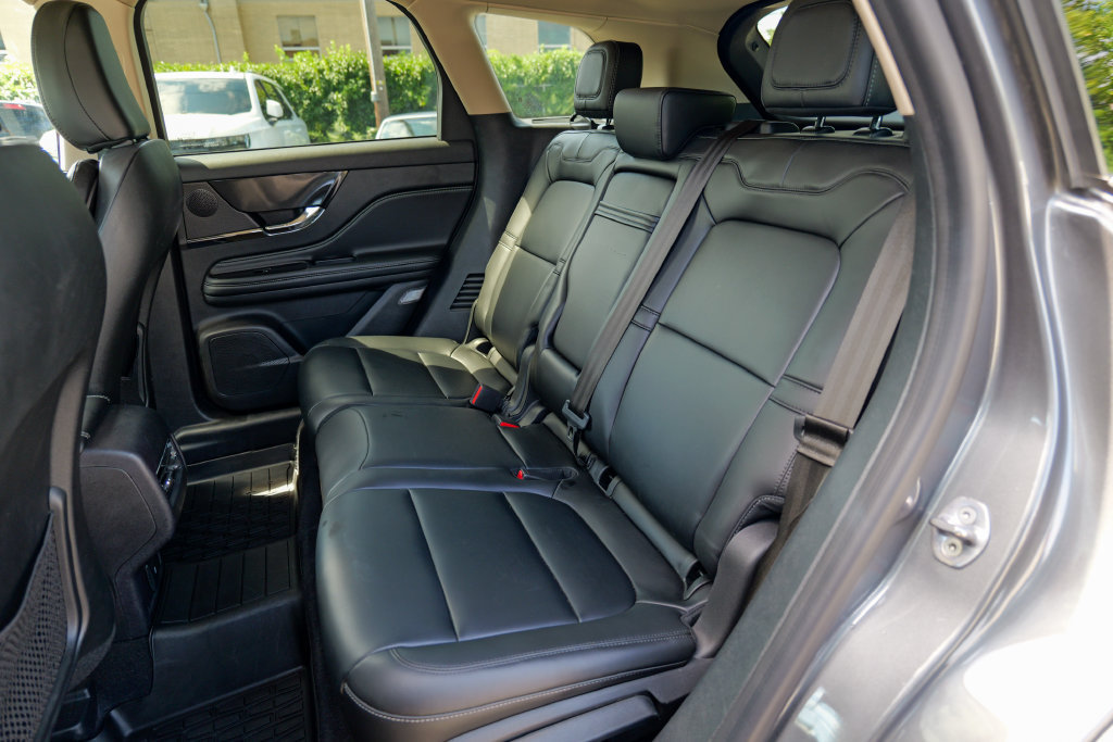 Used 2023 Lincoln Corsair AWD image 27